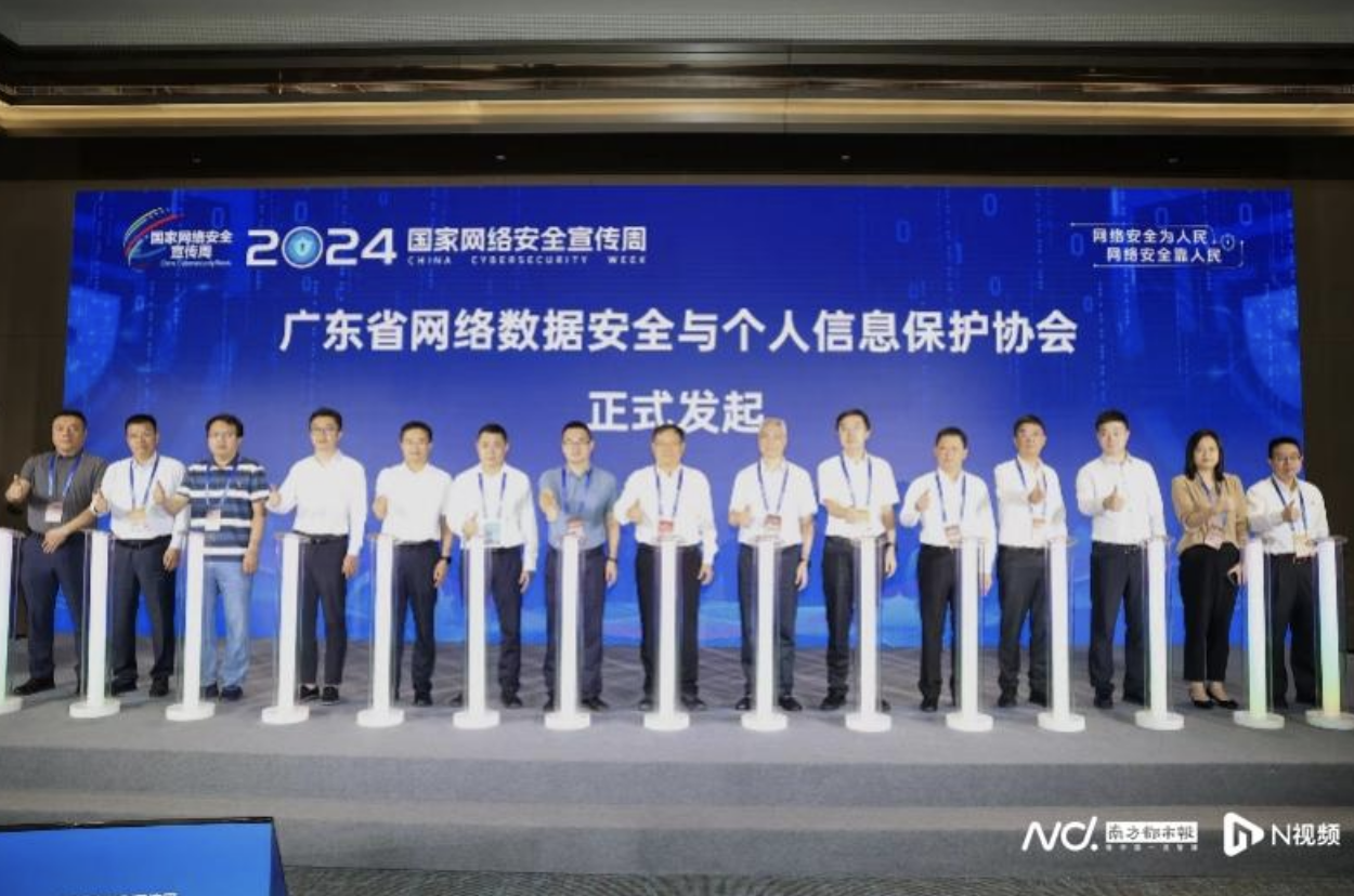 image.png 微扑克下载